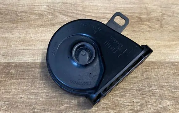 Jaguar E-Pace Horn signal J9C3-13802-AA J9C313802AA J9C3-13802