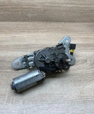Renault Megane I Rear window wiper motor 7700421655 0390206515