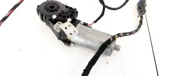 Iveco Daily 30.8 - 9 Seat adjustment motor 039020322