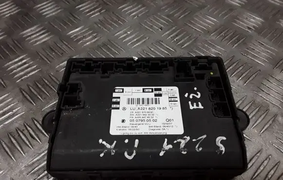 Mercedes-Benz S W221 Door control unit/module A2218201985 A2218706991 A2214423032
