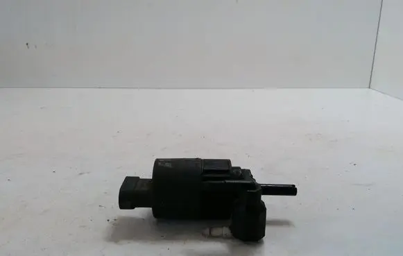 Renault Espace III Windscreen/windshield washer pump 7700821782
