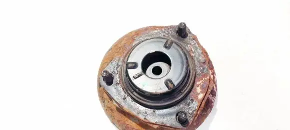 Nissan X-Trail T30 Coil spring mount 