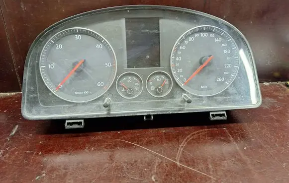 Volkswagen Touran I Speedometer (instrument cluster) A2C53023102 A2C53025660 CC0682