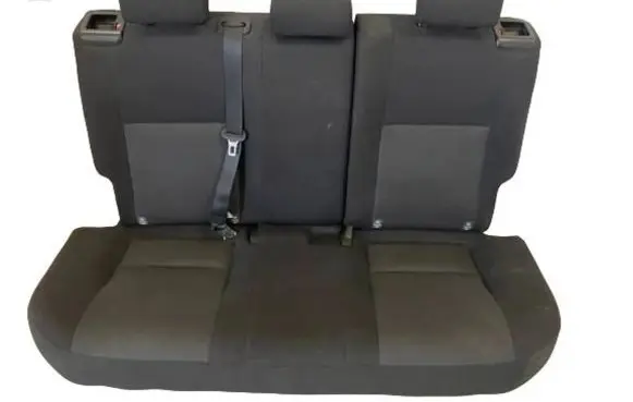 Toyota Auris E180 Second row seats 
