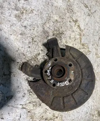 Volkswagen Golf V Front wheel hub