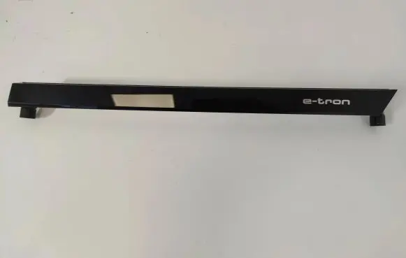 Audi e-tron Dashboard glove box trim 4KR857186A