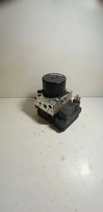 Volvo V70 ABS Pump 30681619 000404972C1