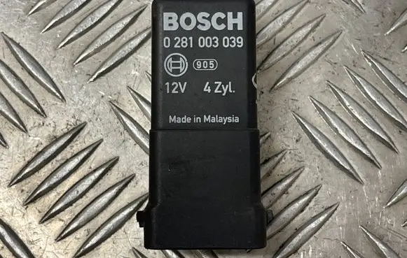 Iveco Daily 35 - 40.10 Glow plug pre-heat relay 0281003039