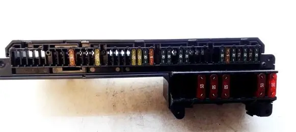 BMW 5 E60 E61 Fuse box set 15613290