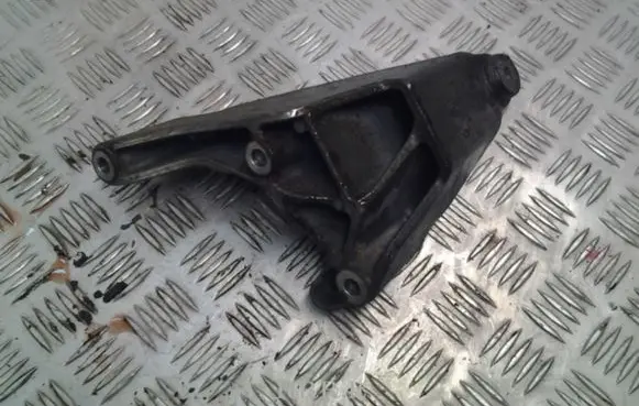 Volkswagen Crafter Engine mounting bracket 076199307