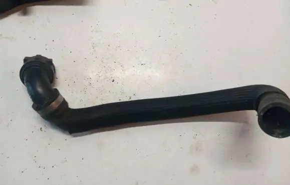 Volvo S60 Engine coolant pipe/hose 31474863