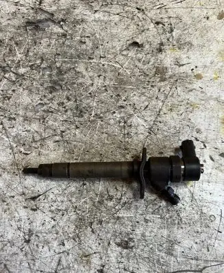 Volvo XC90 Fuel injector 0445110078
