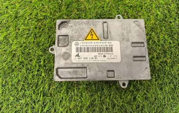 Mercedes-Benz S AMG W221 Xenon control unit/module A2168203585 A2168203685 130732911801