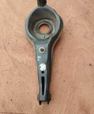 Volvo V40 Rear upper control arm/wishbone 31387062