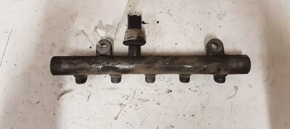 Fuel main line pipe