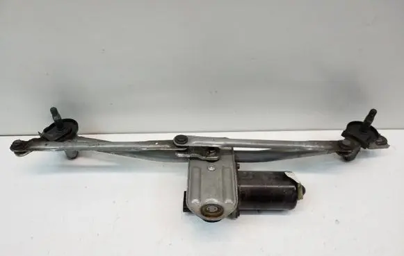 KIA Sportage Front wiper linkage and motor