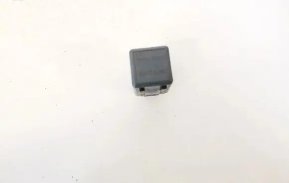 Nissan Qashqai Other relay 24330c9900