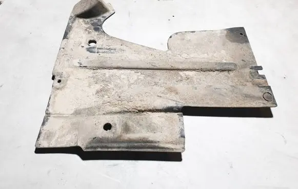 Rear underbody cover/under tray