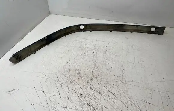 BMW 5 E39 Front bumper splitter molding 7005963