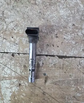 Volkswagen Fox High voltage ignition coil 03D905715A 78321001