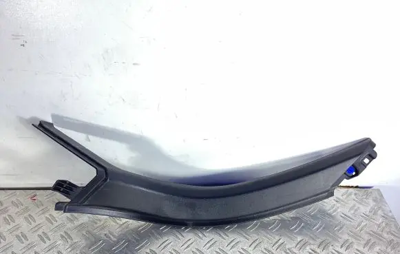 Tesla Model S Bottom trim 100906600AC