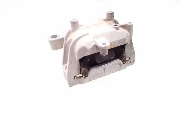 Engine mount bracket