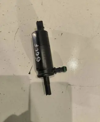 Volkswagen Golf V Headlight washer pump 3B7955681