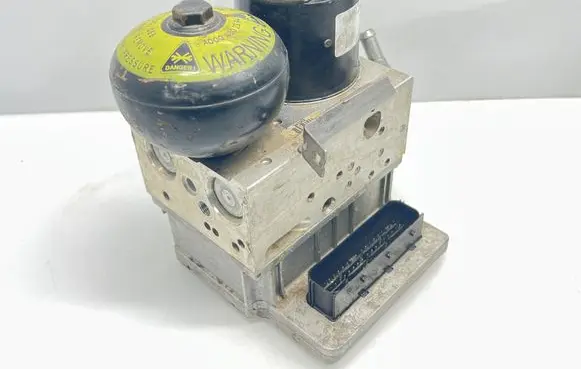 Mercedes-Benz E W211 ABS Pump 0265250026 A0044316912
