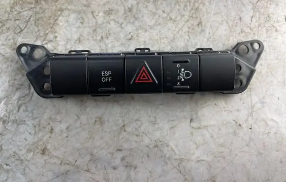 Jeep Patriot Hazard light switch P04602724ad 12862374d 12862327