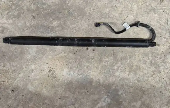 Volkswagen Touareg III Tailgate strut 760827851 B0854974