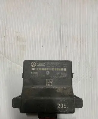 Volkswagen PASSAT B7 Gateway control module 1K0907530P 403948 1K0907951
