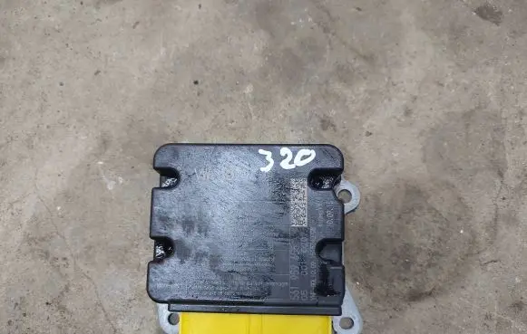 Volkswagen PASSAT B7 USA Airbag control unit/module 561959655