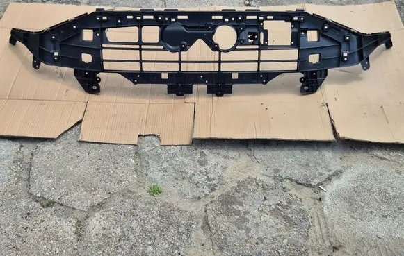 Audi e-tron Front bumper upper radiator grill 4KE807233 22303
