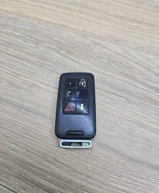 Volvo V70 Ignition key/card 