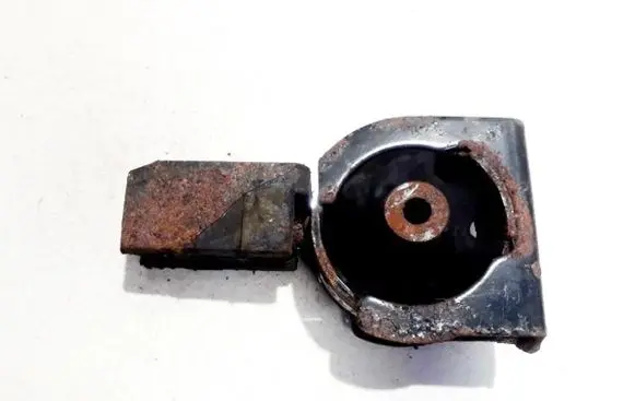 Toyota Corolla E120 E130 Engine mount bracket av74272