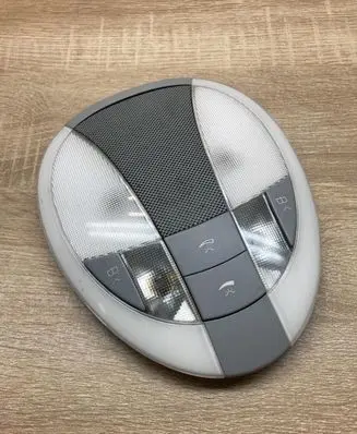 Mercedes-Benz E W211 Front seat light A2118202001 2JM008257