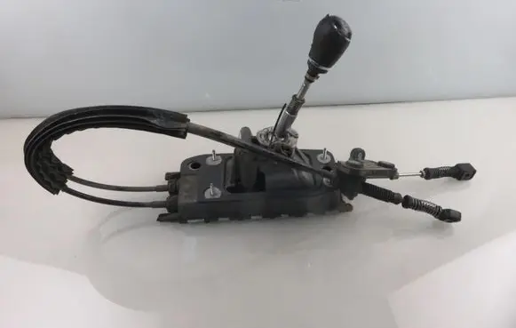 Volkswagen PASSAT B6 Gear shifter/selector 3C0711049AG