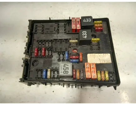 Volkswagen Golf V Fuse box set 1K0937124 15345021