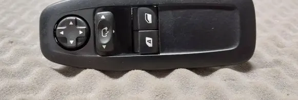 Citroen Berlingo Electric window control switch 96751129ZD