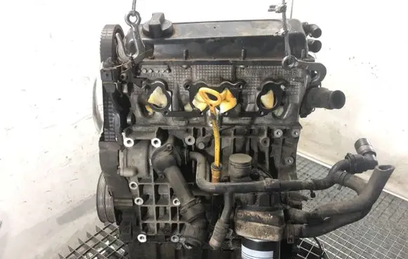 Volkswagen PASSAT B5 Engine AHL
