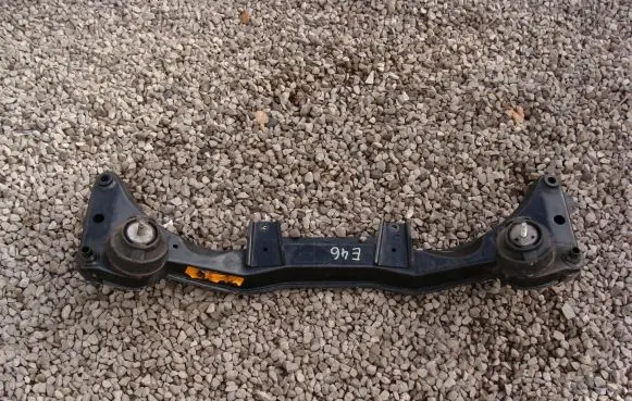 BMW 3 E46 Front axle beam 