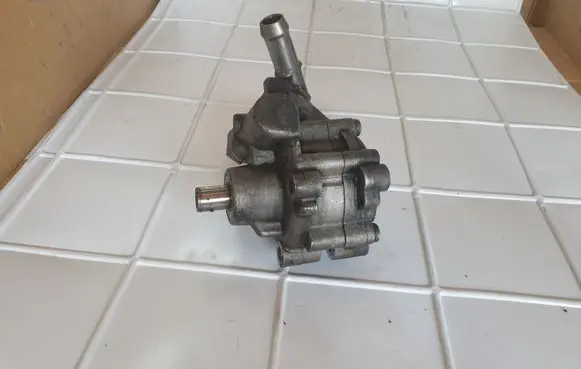 Citroen C5 Power steering pump 7617955538 9696405380