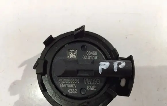 Audi Q3 F3 Airbag deployment crash/impact sensor 5Q0959354
