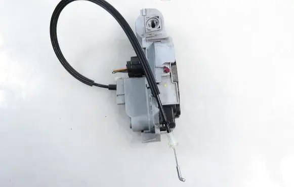 Fiat Bravo Front door lock 51827956