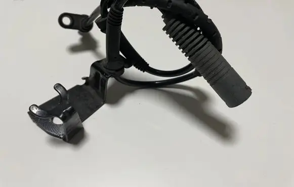 BMW 1 E81 E87 ABS brake wheel speed sensor 6762465