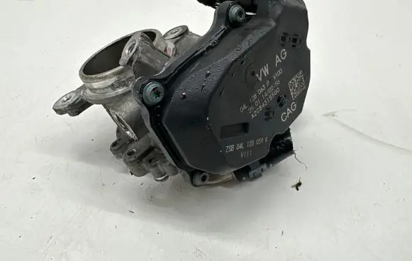 Volkswagen Golf VII Engine shut-off valve 04L128063P