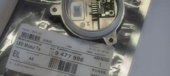 BMW X5 G05 LED ballast control module 9477986