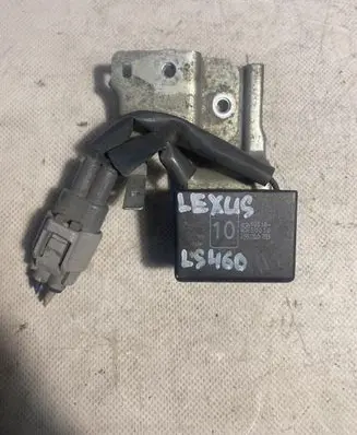 Lexus LS 460 - 600H Start/Stop control module 8651650010