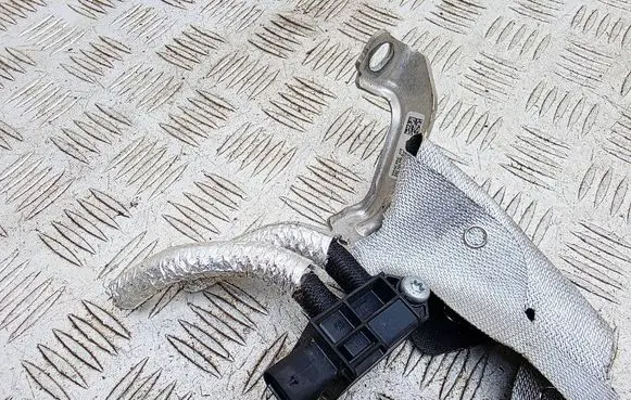 Audi A1 Exhaust gas pressure sensor 05E906051P 05C131552E