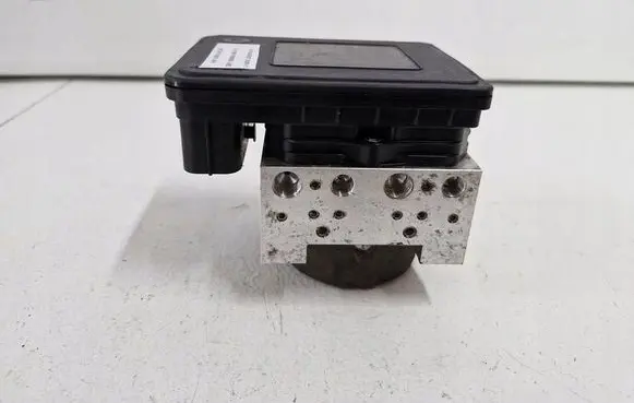Peugeot 208 I ABS Pump 9822654880